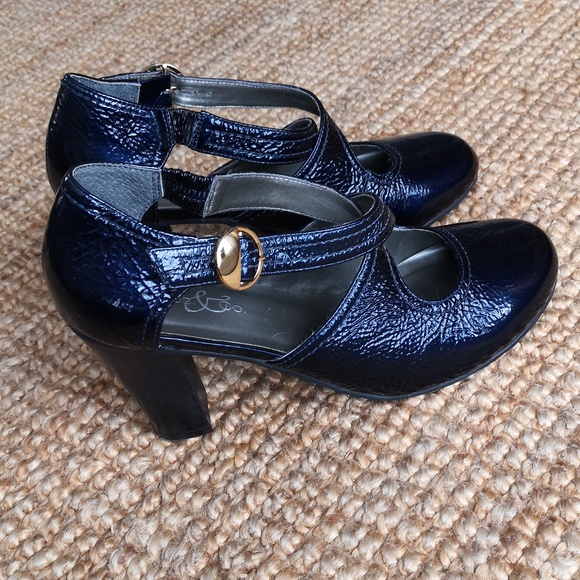 Bos & Co strappy heels - Picture 13 of 13